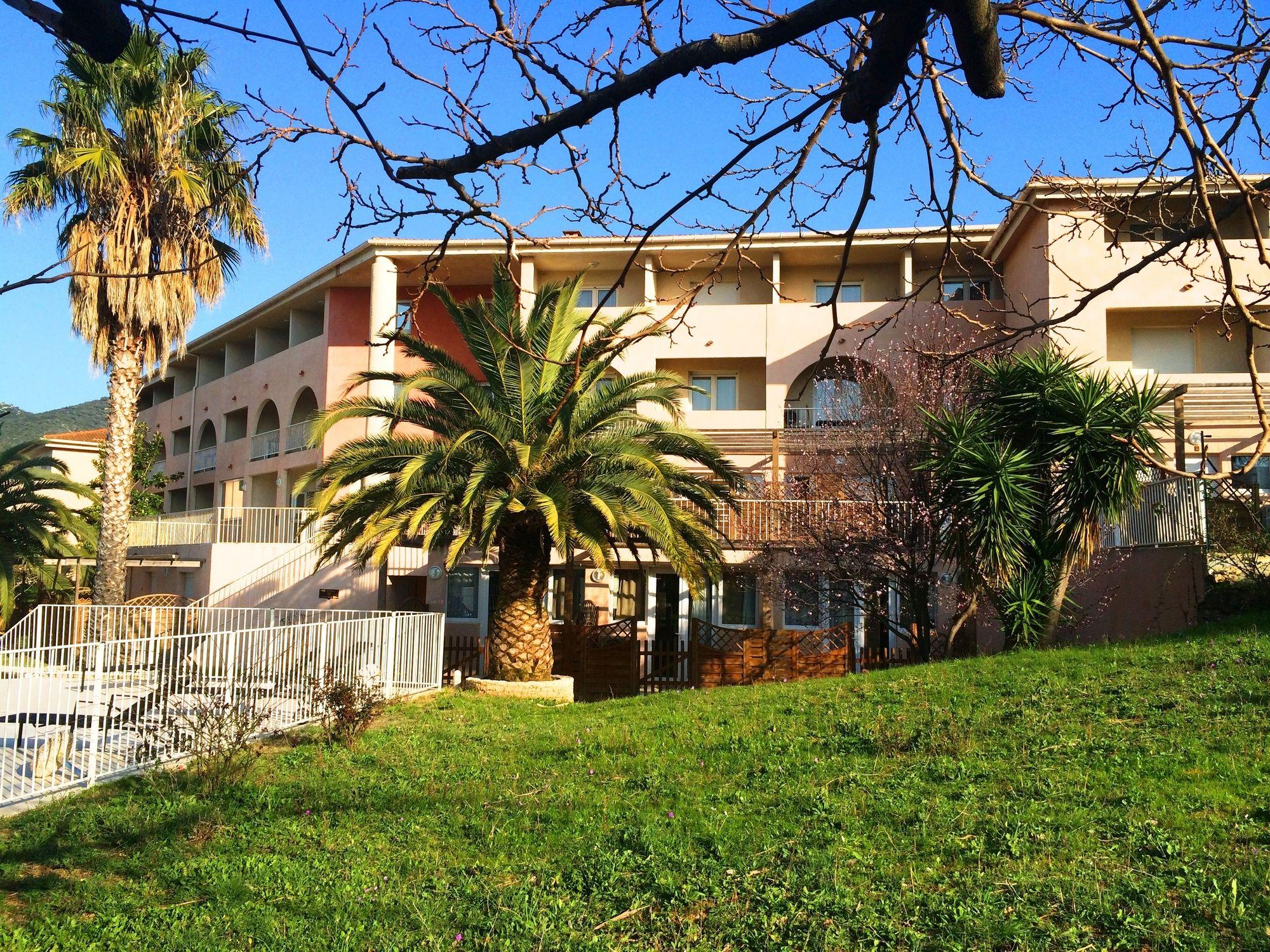 Adonis Saint Florent Exterior foto