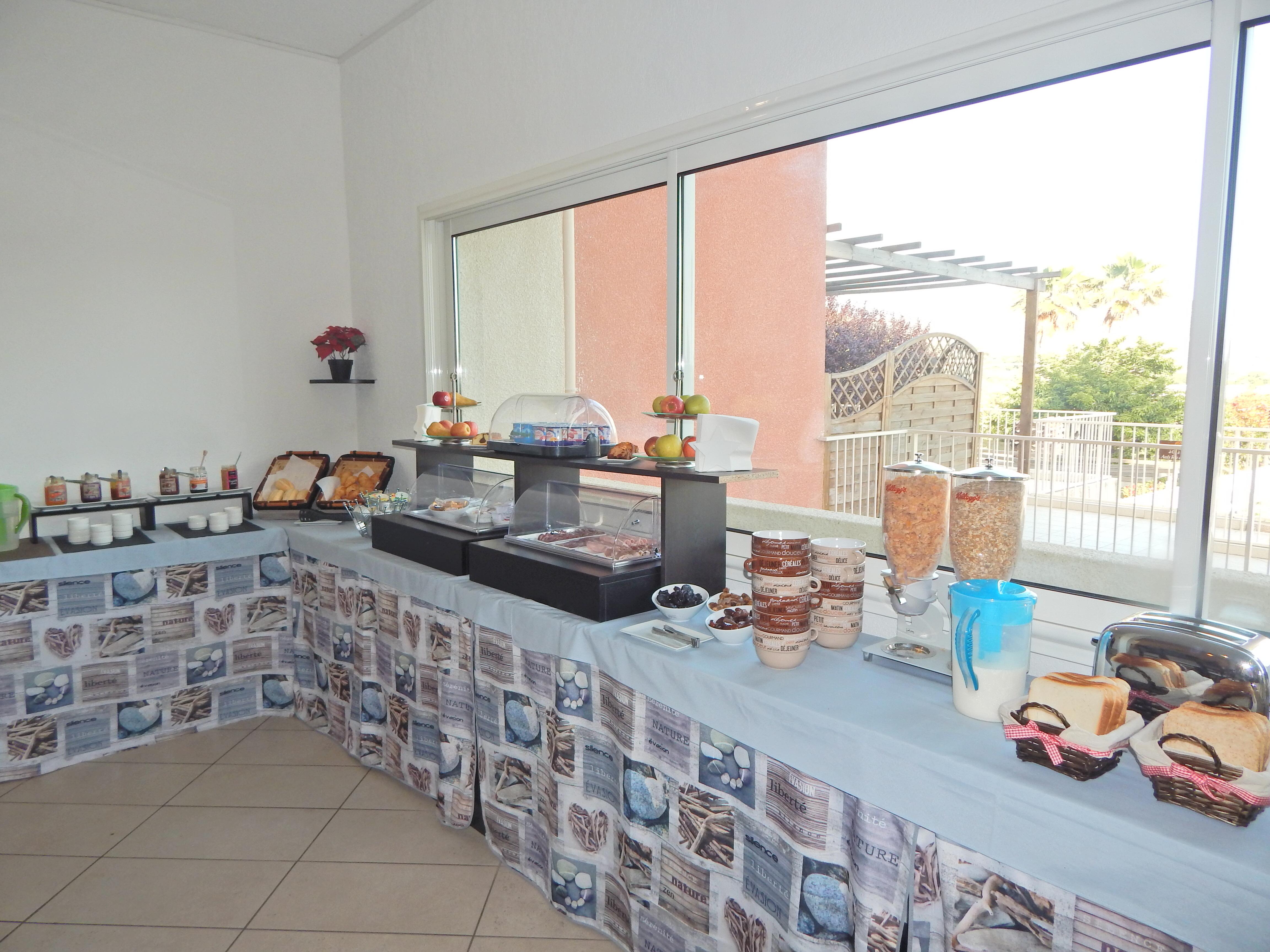Adonis Saint Florent Exterior foto